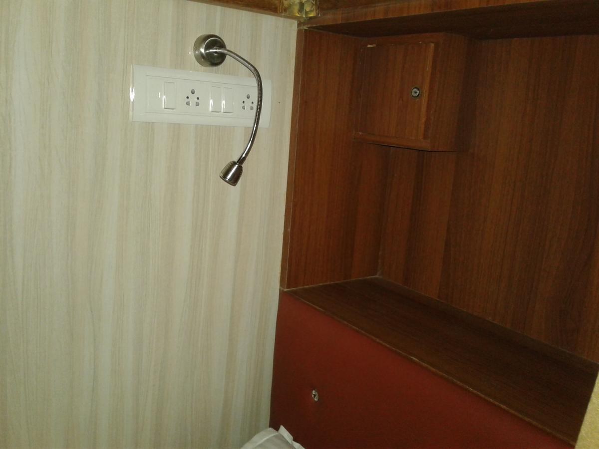 Classic Dormitory Bombaim Exterior foto